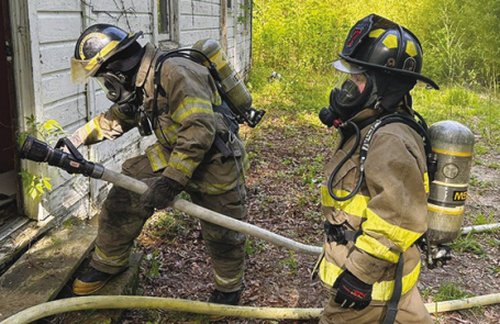 WFD and WPFD 3 Participate in Live Fire Training