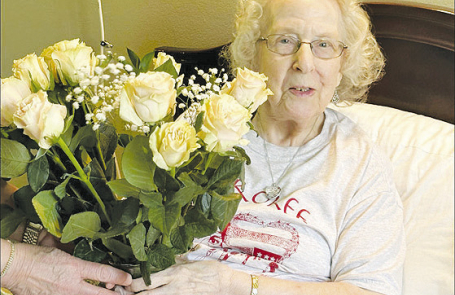 Winnfield Lions Club Delivers Roses to Residents of Autumn Leaves Nursing and Rehabilitation
