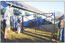 EARL K. LONG GATES ARE NOT GONE!