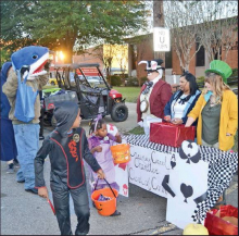 Winn Chamber Plans Christmas Open HouseFUMC