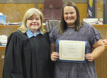 4­H Members Participate in 4­H University